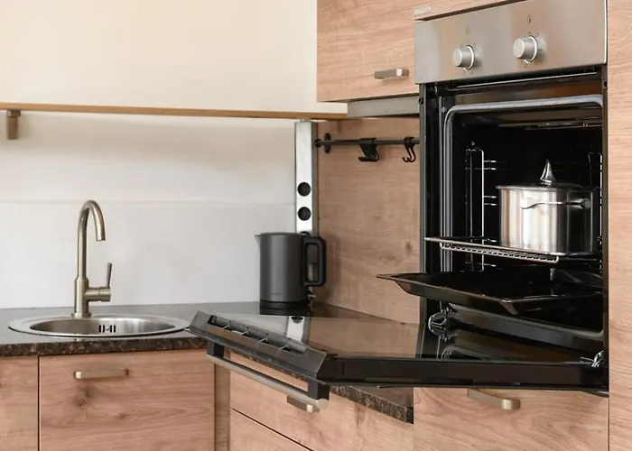 Quiet Near The דירה *